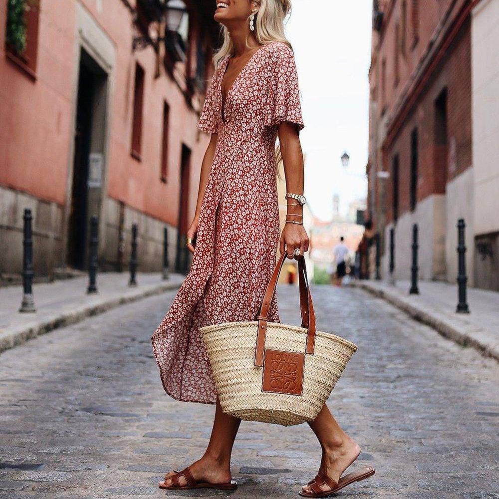 Chic Red Printed V-Neck Slim Fit Holiday Dress